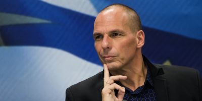 Varoufakis: Tsipras a decis ca Guvernul era, putem zice, sub amenintarea armei. Ni s-au dat doua optiuni: sa fim 