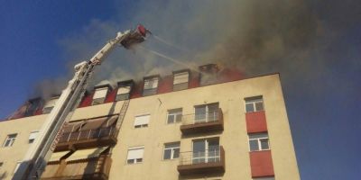 Sase apartamente au fost distruse in urma incendiului de la blocul din 1 Decembrie