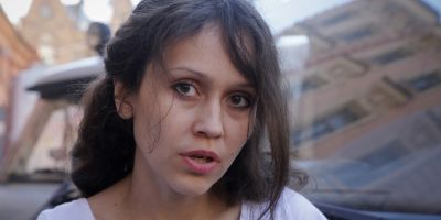O fosta femeie trol a Kremlinului a castigat procesul impotriva fostului angajator si despagubiri