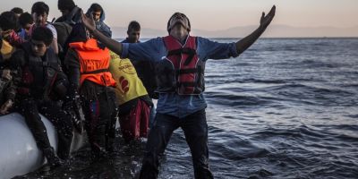 OIM: Migratia in UE, o afacere de un miliard de dolari pentru retelele de traficanti de persoane