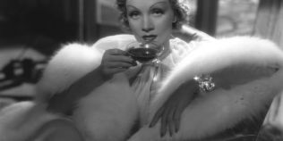 115 ani de la nasterea actritei si cantaretei Marlene Dietrich: femeia fatala care intruchipa glamour-ul hollywoodian