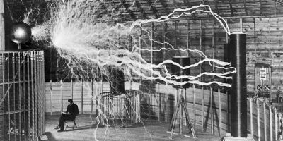 Geniul sarb Nikola Tesla, comparat cu Leonardo Da Vinci si Einstein. 